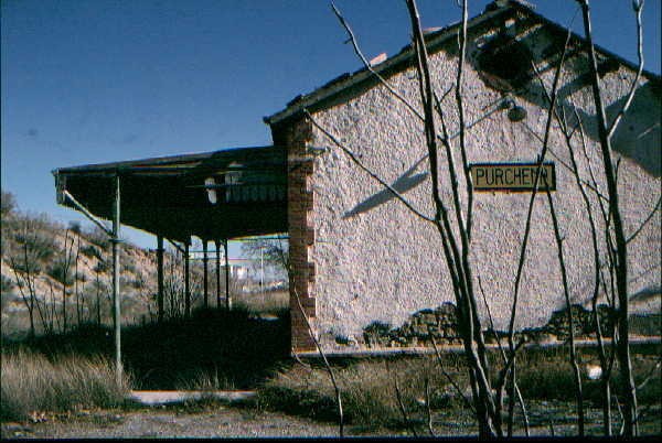 Purchena Station (side)