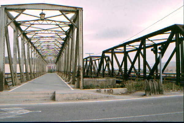 Old and new bridges at Lorca