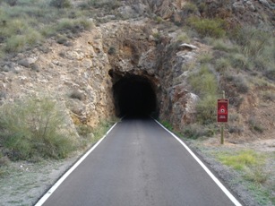 Tunnel